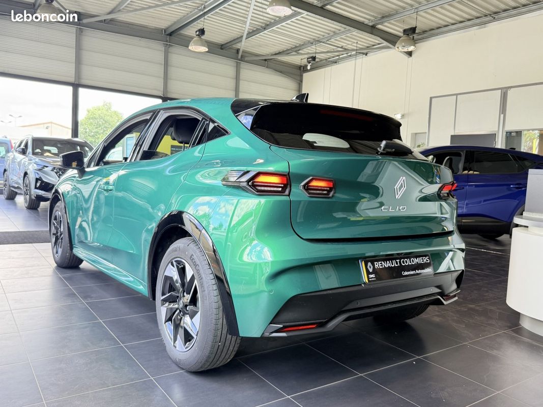 Renault Clio (6) techno TCe 115 ch (image 5)
