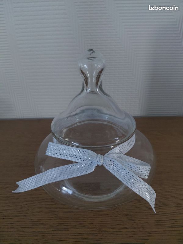 Bonbonnière en verre (image 1)