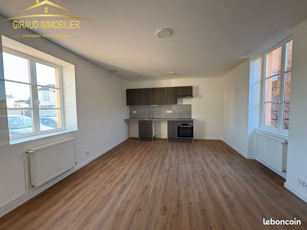 Appartement 4 pièces 72 m² · à Charlieu · 72 m² · 585 €/mois