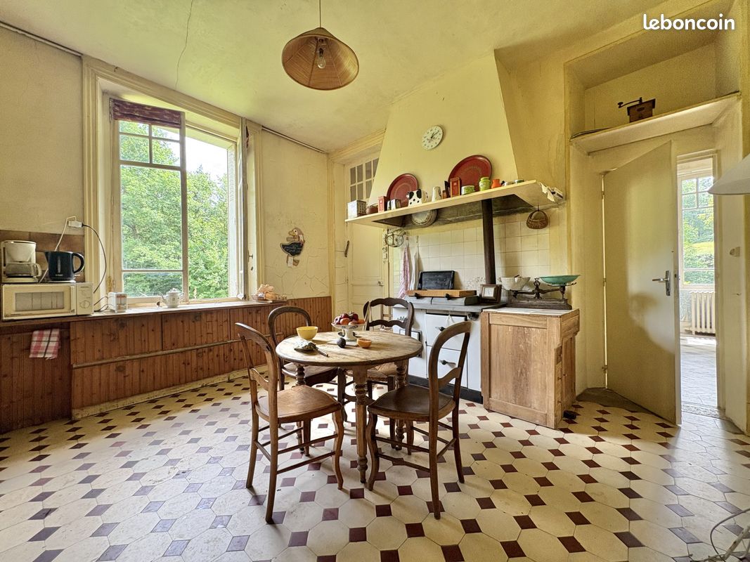 Propriété 13 pièces 410 m² (image 9)