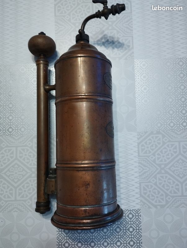 Pulvérisateur très ancien (image 4)