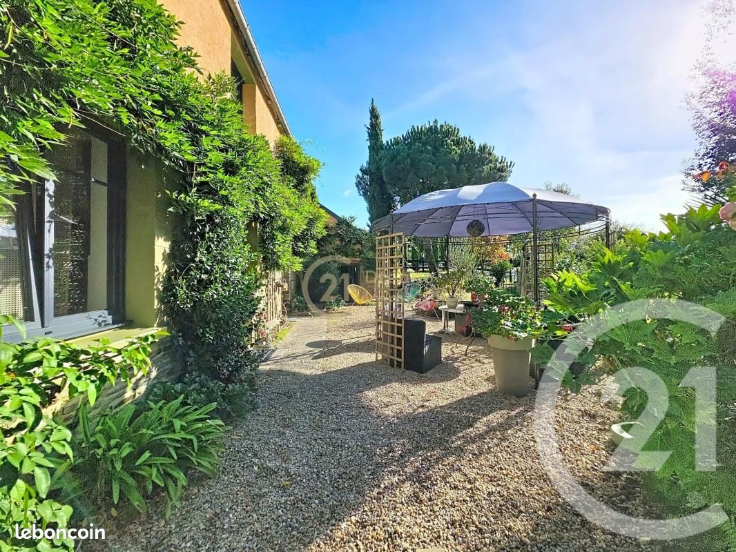 Maison 11 pièces 162 m² (image 2)