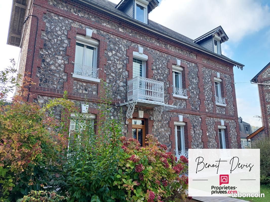 Maison 6 pièces 130 m² · à Lillebonne · 130 m² · 239 000 €