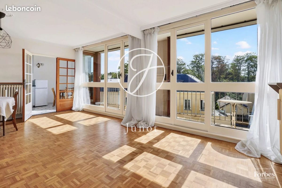 Appartement 5 pièces 110 m² · à Versailles · 110 m² · 658 000 €