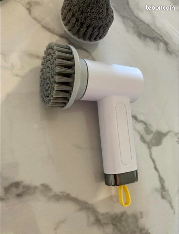 Produits de nettoyage ménagers Brosse de nettoyage électrique Synoshi - Comparer les prix avec par Kelkoo - Publicité
