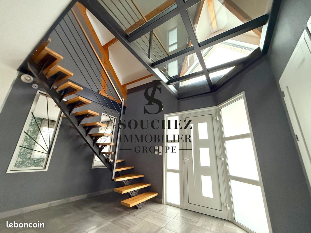 Maison 7 pièces 245 m² · à Berles-Monchel · 245 m² · 499 000 €