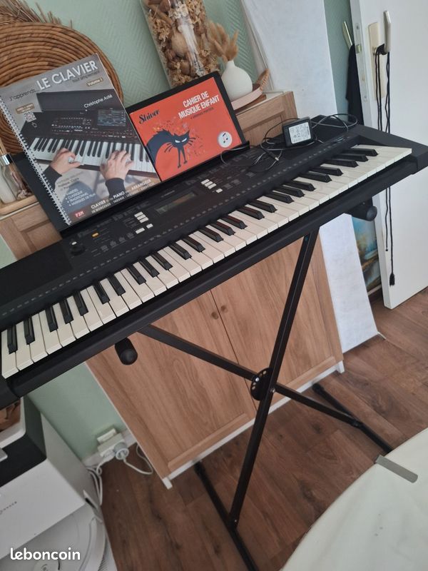 Clavier Yamaha PSR-E343 (image 1)