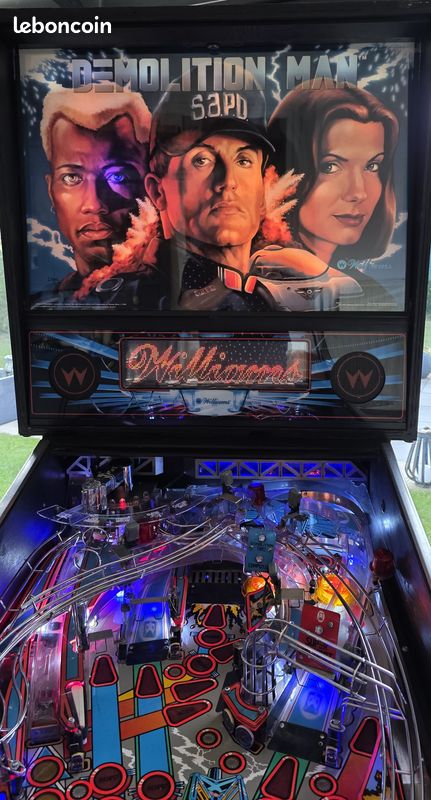 Flipper Williams Demolition Man (image 1)