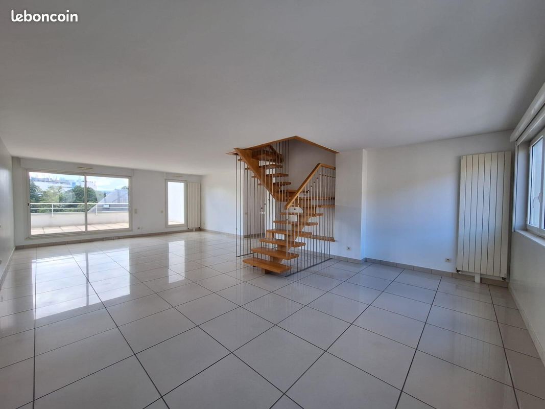 Appartement 5 pièces 121 m² · à Dijon · 121 m² · 1 810 €/mois