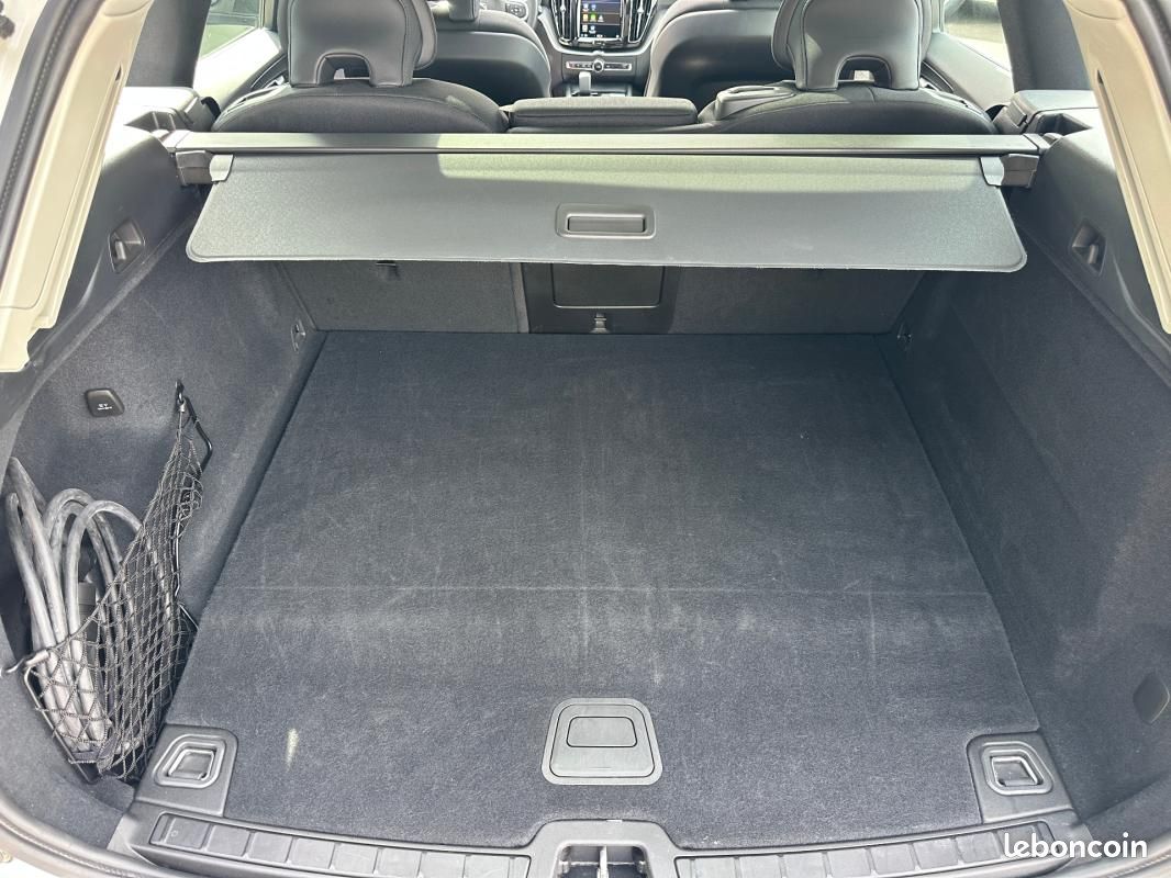 Volvo XC60 T6 AWD Hybride rechargeable 253 ch+145 ch Geartronic 8 Plus Style Chrome (image 26)