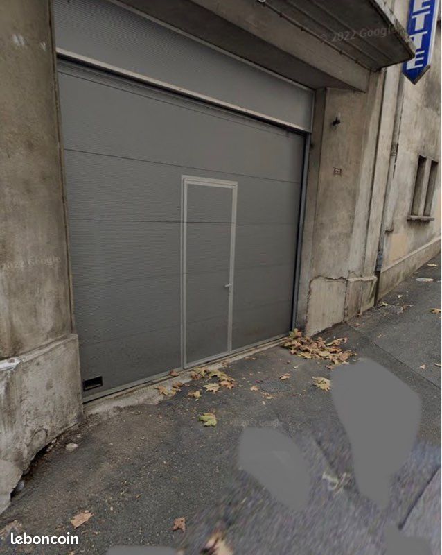 Emplacement moto, cyclo dans garage securisé (image 1)