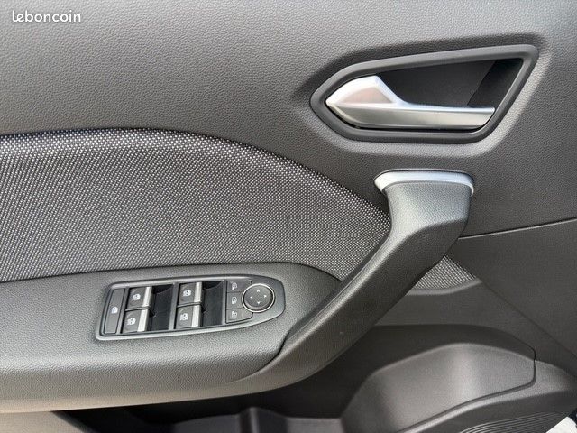 Renault Captur Techno Full Hybride E-Tech 160 (image 19)