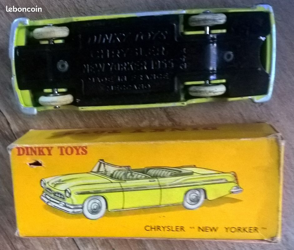 DINKY TOYS FRANCE 24A Chrysler New Yorker Rouge Neuf Boite