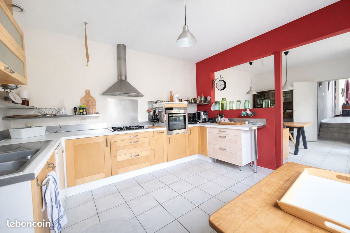 Maison 6 pièces 157 m² · à Bonnétable · 157 m² · 186 000 €