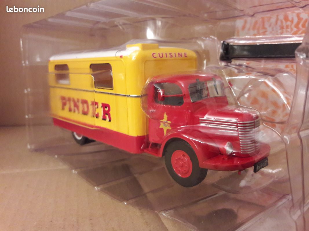 Camion Pinder Unic ZU 151 Fourgon Cuisine 1951 (image 2)