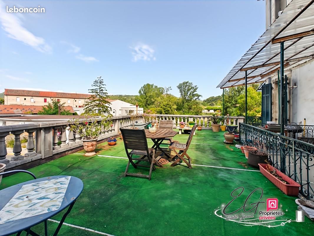 Appartement 8 pièces 284 m² · à Bédarieux · 284 m² · 273 000 €