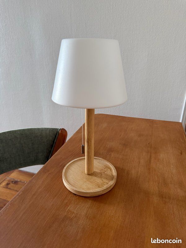 Lampe sans fil blanche et bois Amazon (image 2)