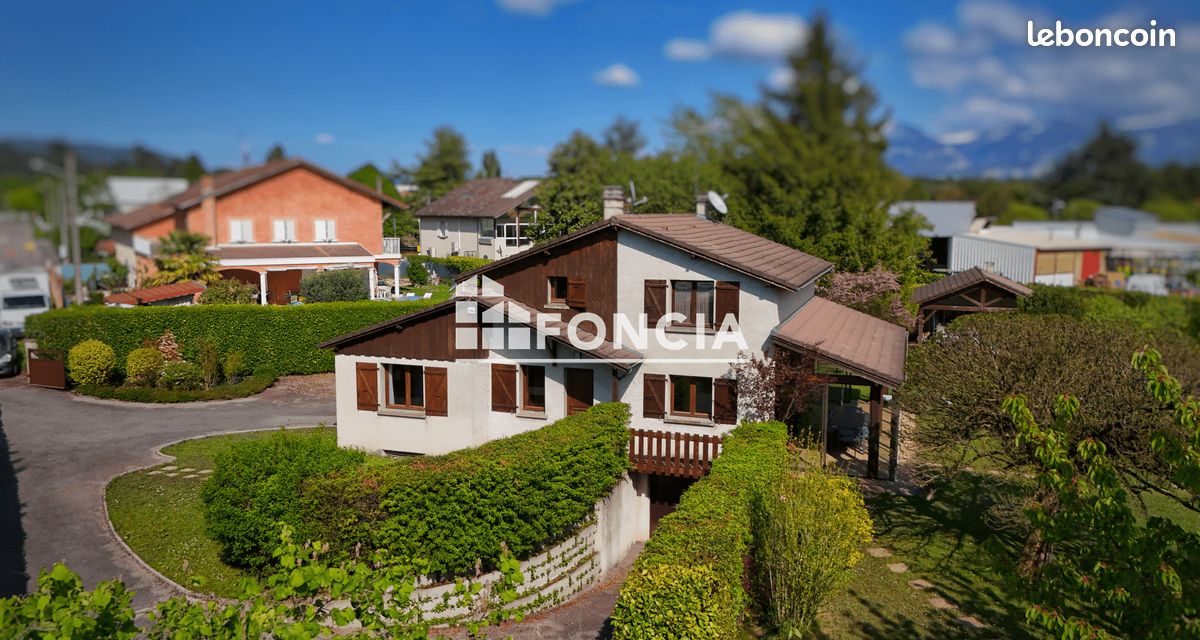 Maison 5 pièces 172 m² · à Renage · 172 m² · 380 000 €