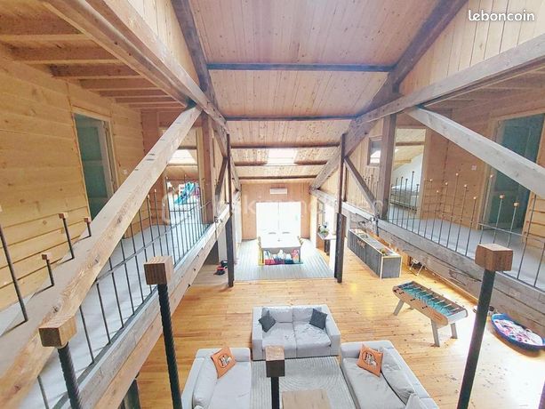 Loft 6 pièces 342 m²