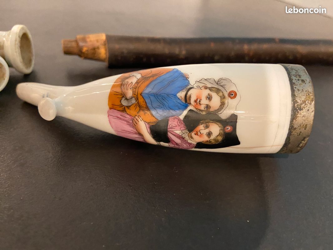 Ancienne Pipe En Porcelaine Blanche Pour Arrivée électrique, Pièce Vintage Isolante