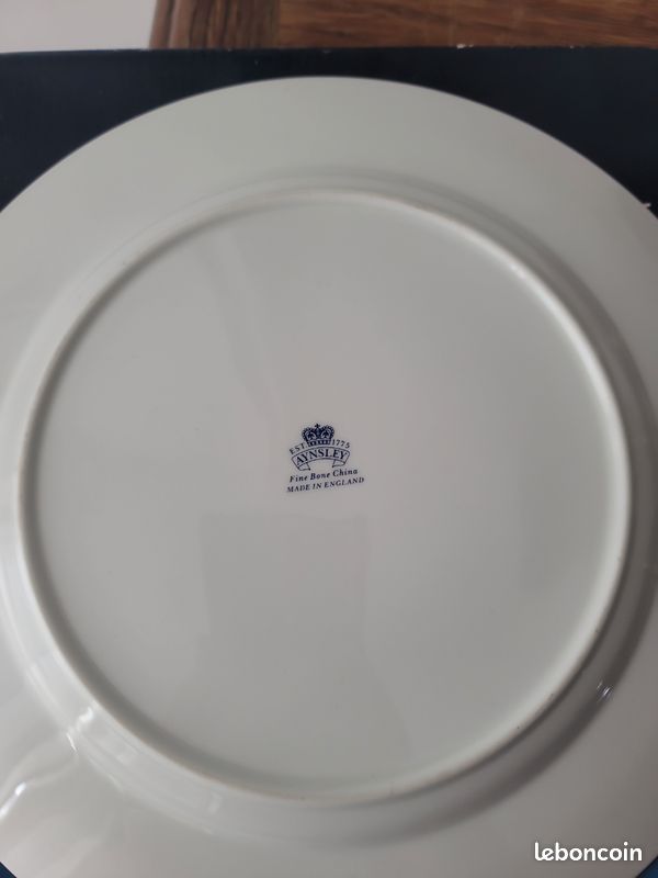 Assiette de collection en procelIne aynslyey -90e made in England 1990 (image 1)