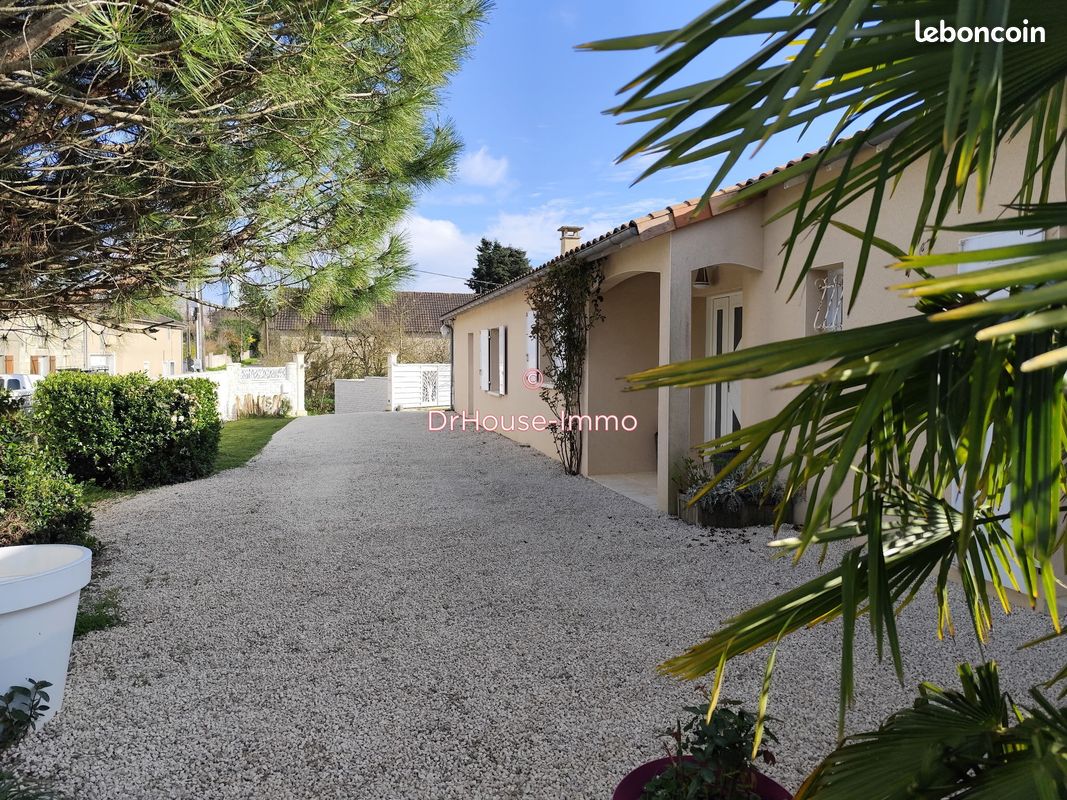 Maison 5 pièces 142 m² · à Beaumont Saint-Cyr · 142 m² · 259 900 €