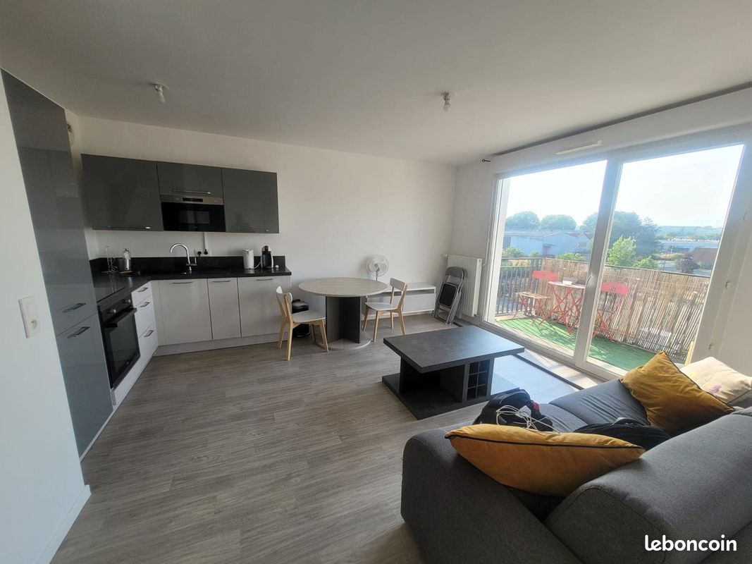Appartement 2 pièces 41 m² · à Corbeil-Essonnes · 41 m² · 940 €