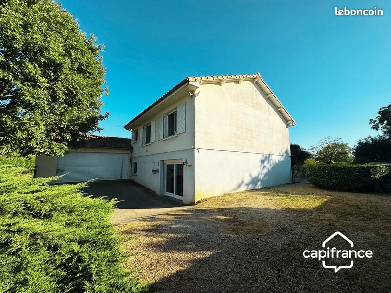 Maison 4 pièces 140 m² - Civray 86400 (image 2)