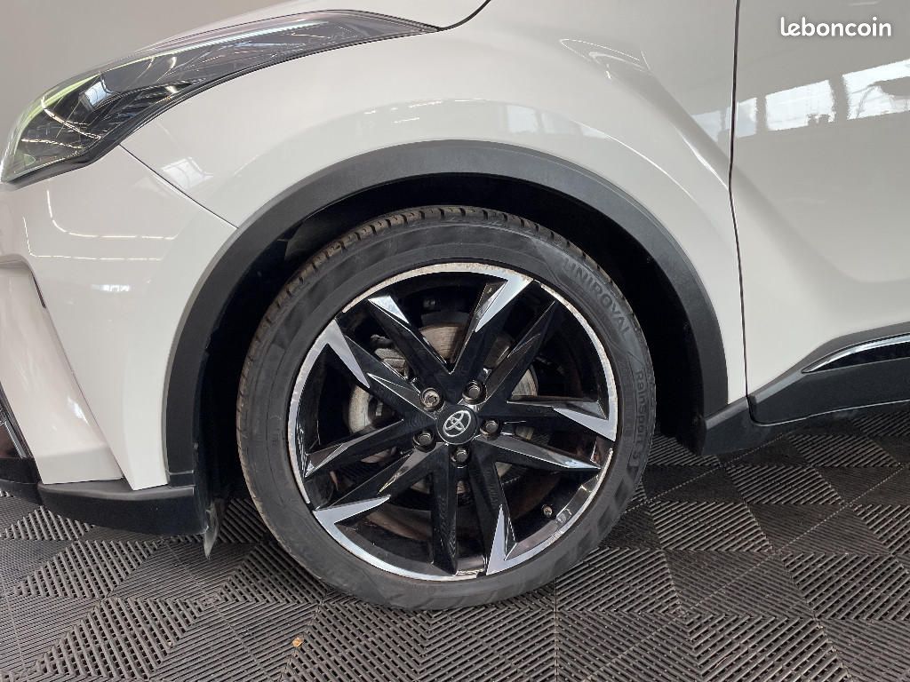 Toyota C-HR HYBRIDE MY20 1.8L GR-Sport (image 23)