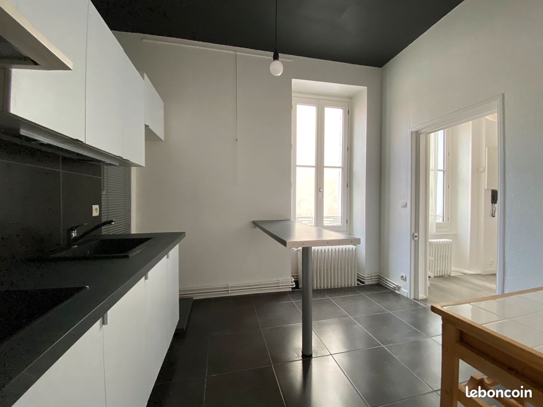 Appartement 2 pièces 60 m² · à La Rochelle · 60 m² · 830 €/mois