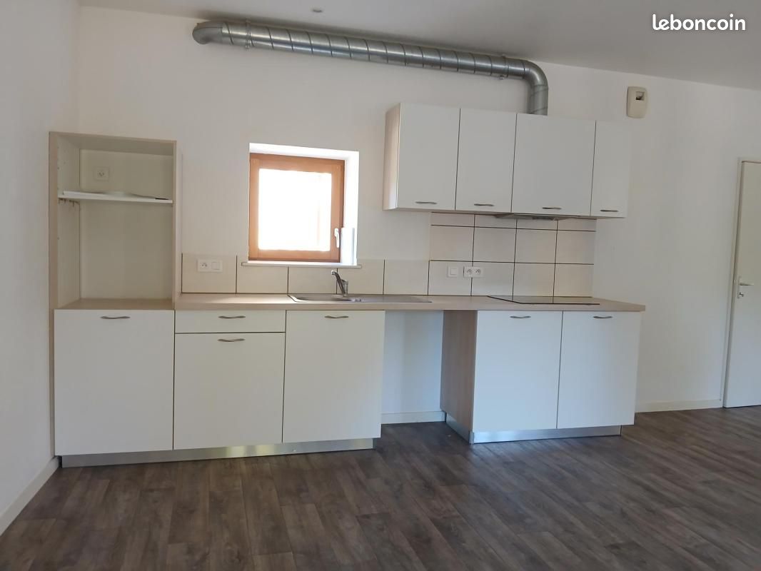Appartement 4 pièces 87 m² · à Loubeyrat · 87 m² · 635 €/mois