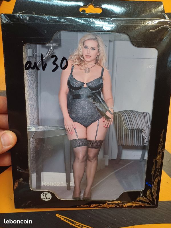Tenue sexy guêpière +string 3XL art 30 (image 1)