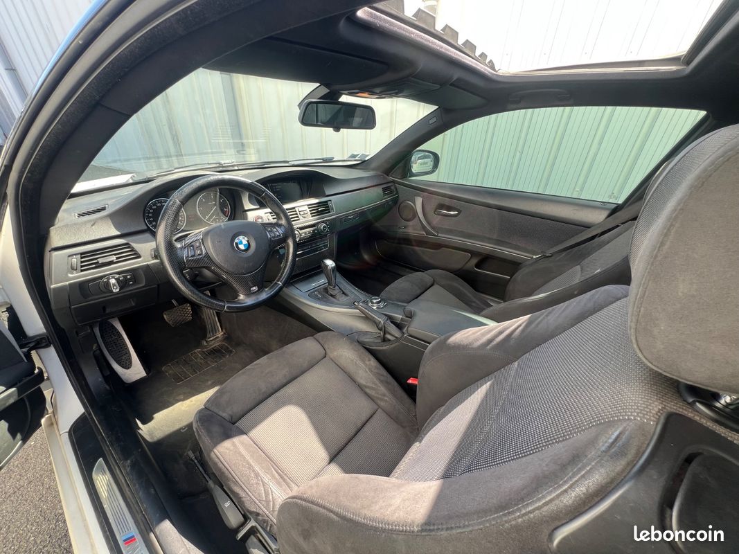 BMW SERIE 3 COUPE E92 LCI 320d 184ch PACK M Steptronic A MOTEUR CHANGE 13 000KM + TOIT OUVRANT (image 11)
