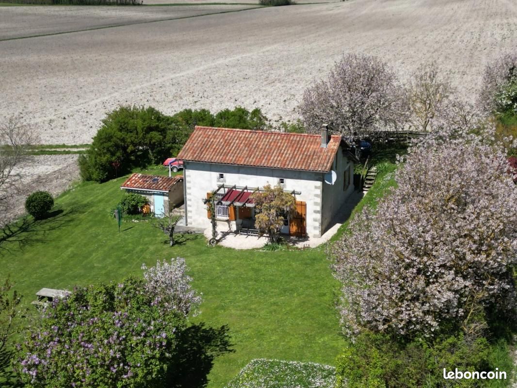 Maison 92 m² Brossac - Brossac 16480 (image principale 12)