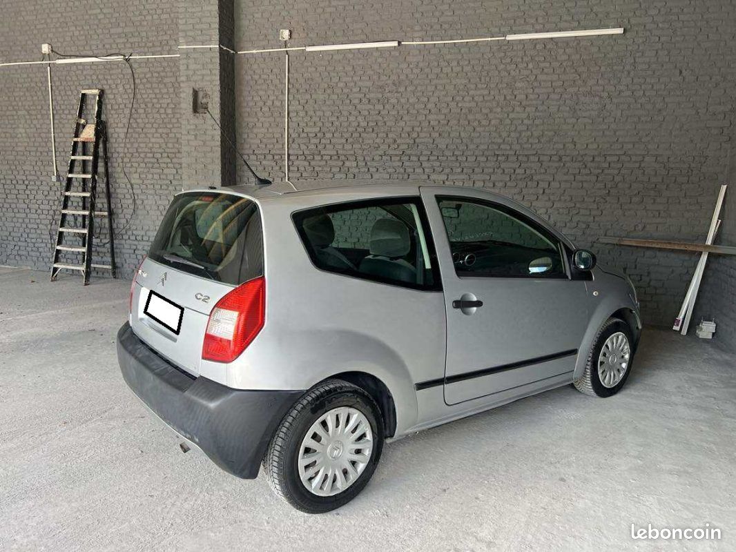 CITROEN C2 1.1i SLALOM FAIBLE KILOMETRE (image 4)