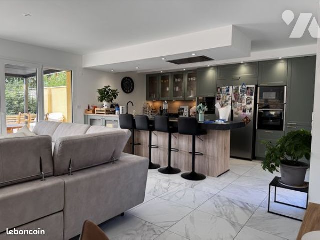 Maison 7 pièces 180 m² · à Wassy · 180 m² · 330 000 €