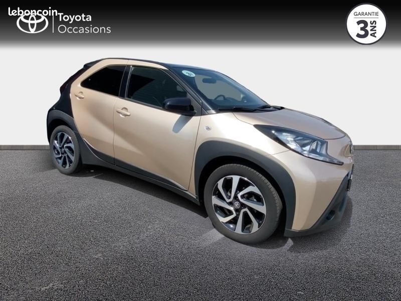 Toyota Aygo X 1.0 VVT-i 72ch Design S-CVT MY23 (image 5)