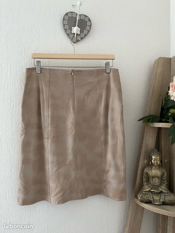 Ensemble tailleur beige matière daim tout doux Armand Thiery T44 (image 5)