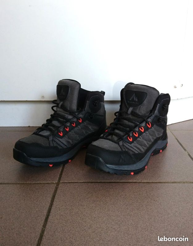 McKinley McKINLEY Homme Kona V Id AQX Bottes de randonnée, Black/Anthracite/Red, 40 EU
