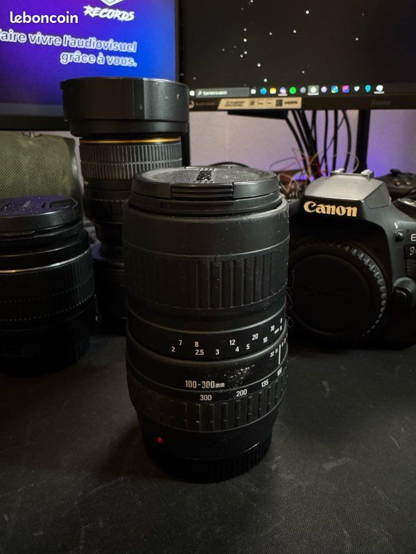 Objectif SIGMA 100–300mm 1:4.5–6.7 Zoom AF (image 1)