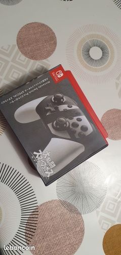 Manette Nintendo Switch Pro (image 1)