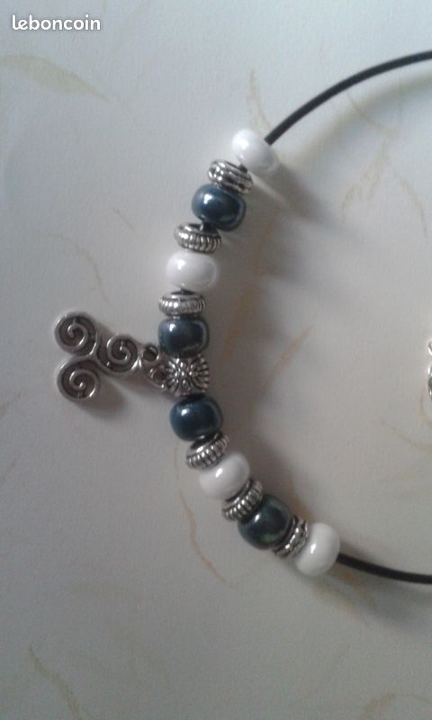 Collier fantaisie artisanal (image 1)