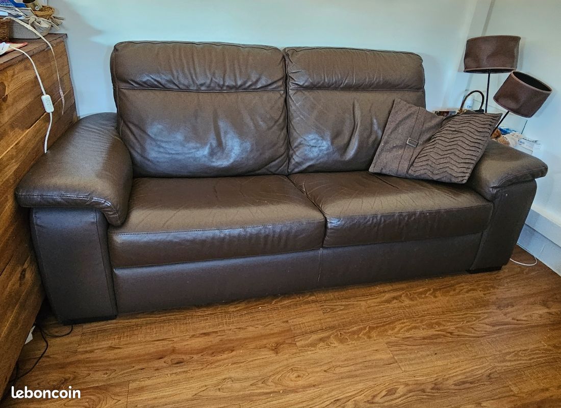 Tres beau canape cuir brun " poltrone e sofa " excellent etat (image 1)