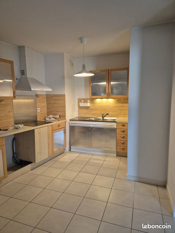 Appartement 4 pièces 81 m² · à Grenoble · 81 m² · 1 088 €/mois
