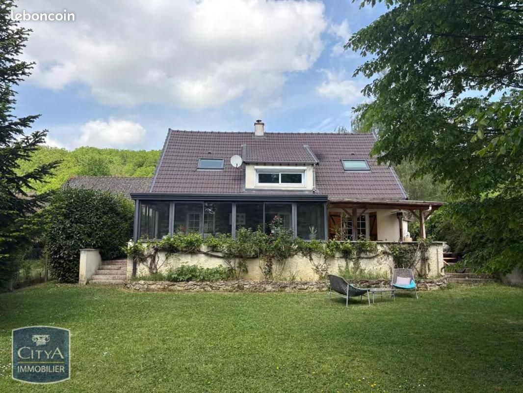 Maison 6 pièces 148 m² · à Saint-Ouen-sur-Morin · 148 m² · 1 700 €