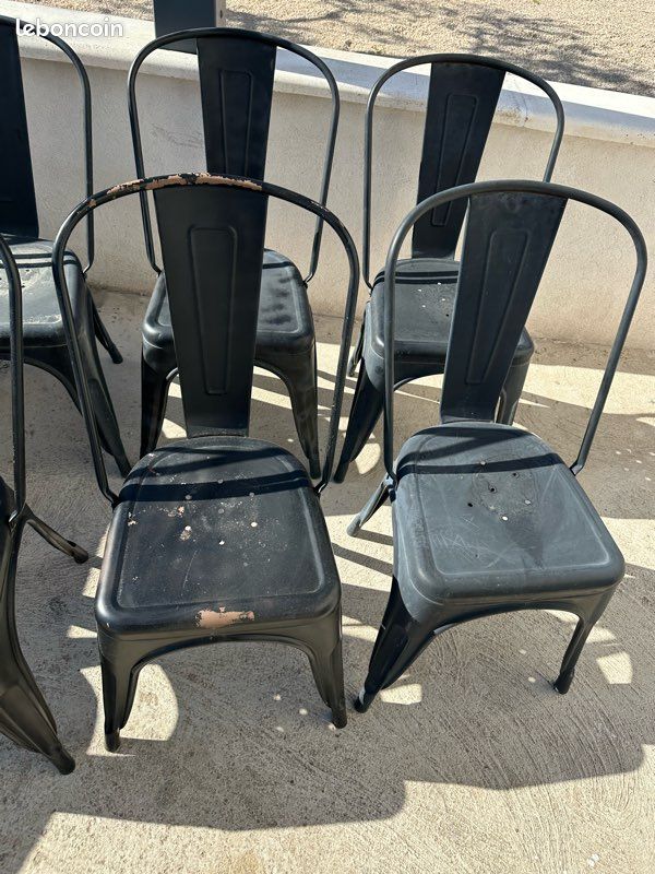 Chaise en fer (image 1)