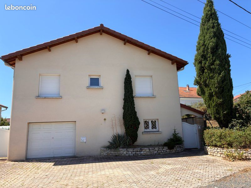 Maison 5 pièces 140 m² · à Saint-Georges-Haute-Ville · 140 m² · 285 000 €