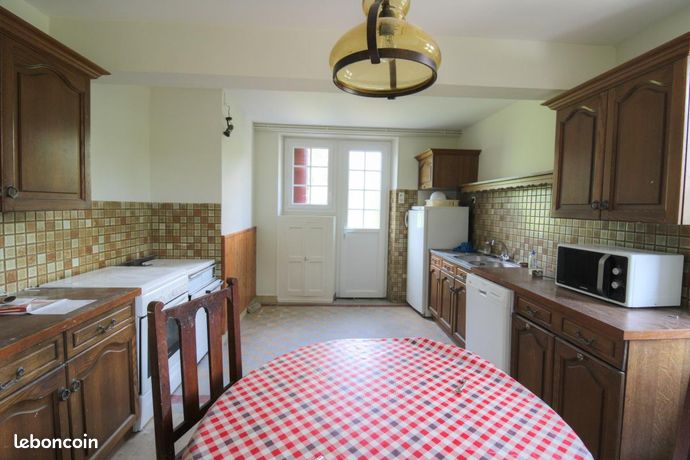 Maison a louer sainte-genevieve-des-bois - 6 pièce(s) - 226 m2 - Surfyn