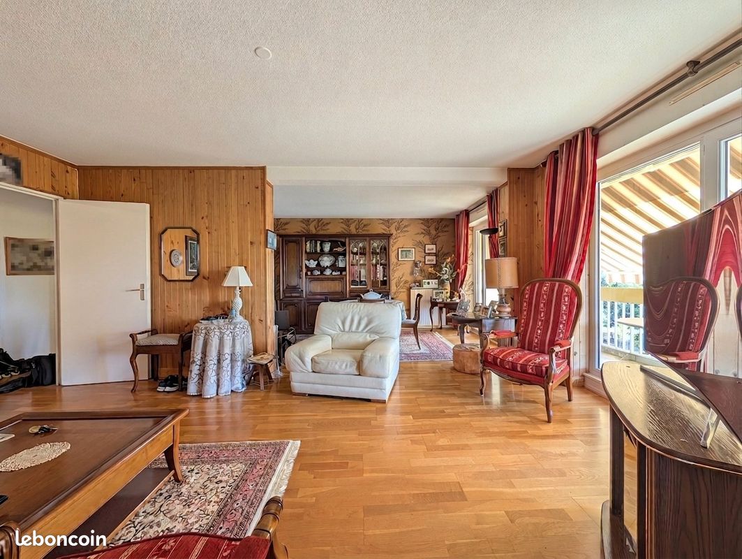 Appartement 4 pièces 83 m² · à Élancourt · 83 m² · 225 000 €