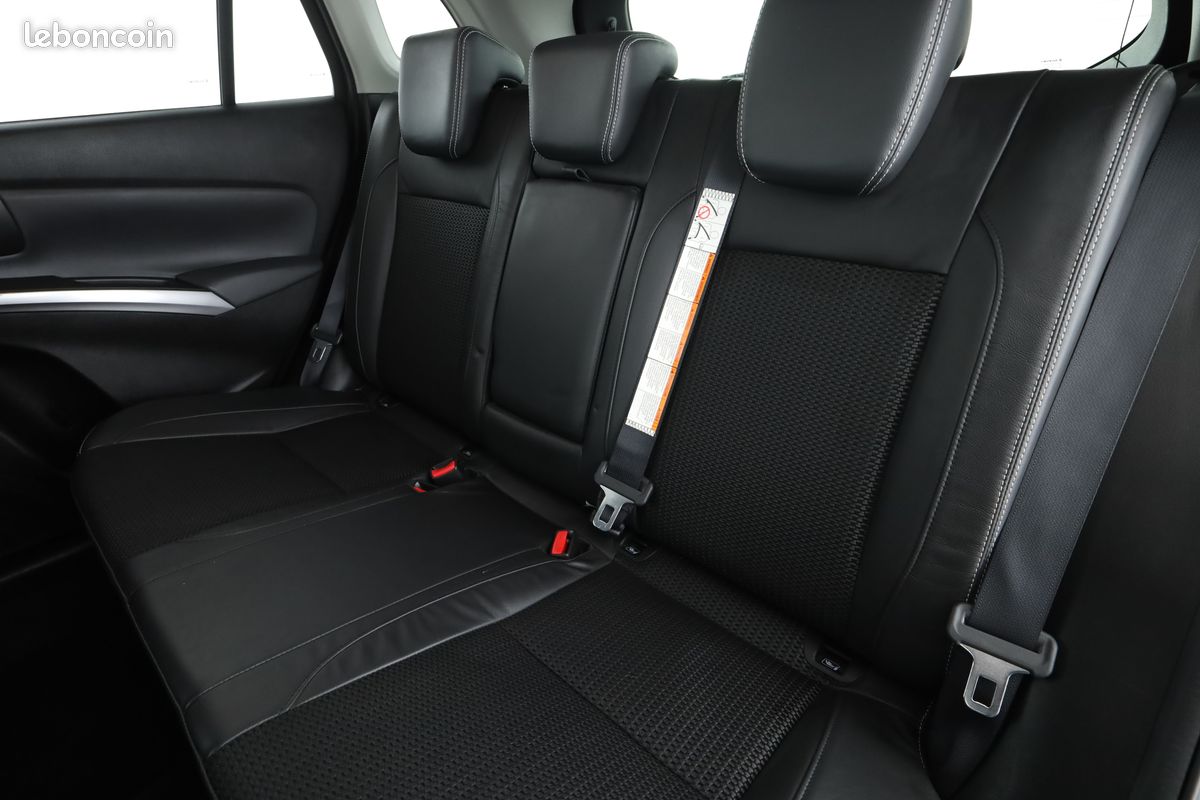 Suzuki S-Cross 1.5 DualJet Hybrid Style AllGrip Auto 116 ch (image 8)